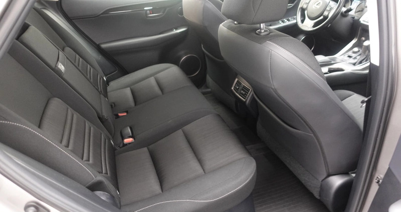 Lexus NX cena 146900 przebieg: 120082, rok produkcji 2019 z Włodawa małe 106